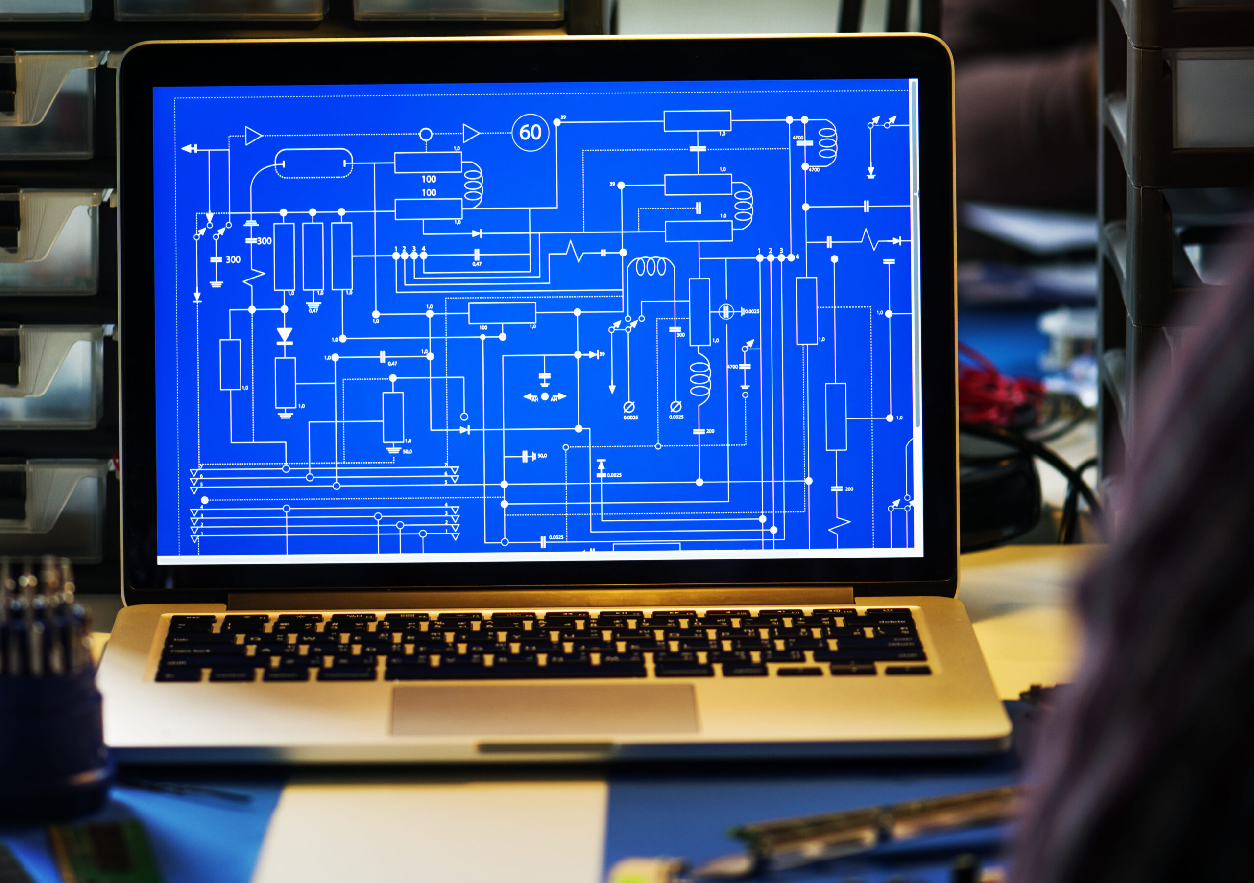 computer-laptop-showing-electronic-circuit-pattern (1)